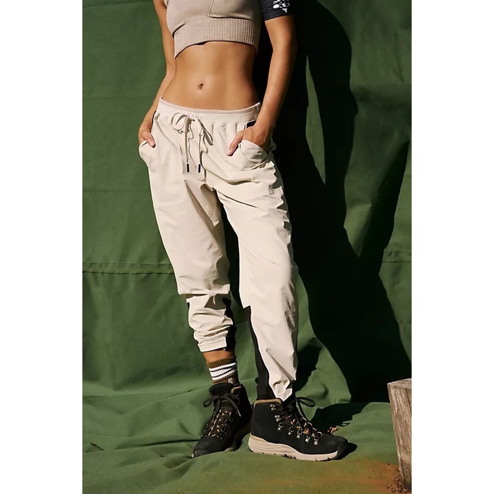Free People Movement Cascade Jogger Tan Black Colorblock Way Home Pants XS